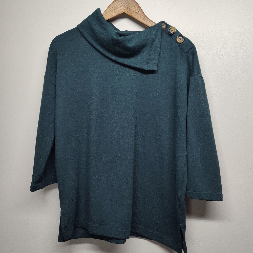 Tahari Knit Sweater Women Size M Green 3/4 Sleeve Cowl Neck Preppy Modest Casual
